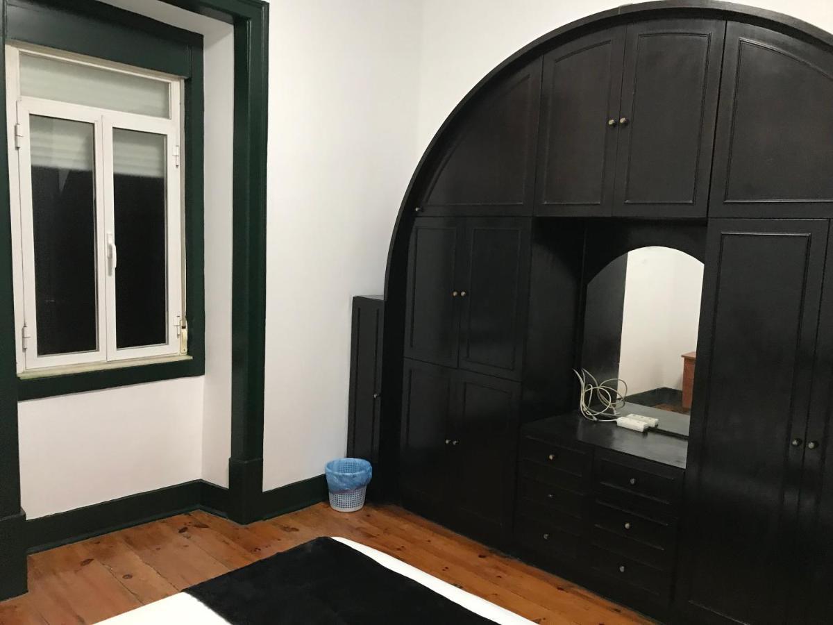 Hospedagem domiciliar Sublime Black Bedroom Lisboa